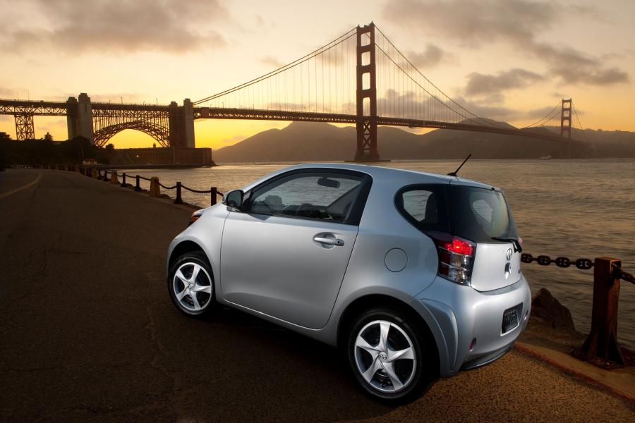  Scion iQ 2012 года  (фото 95 из 128)